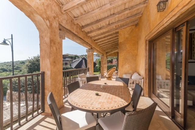 Villa Mansion On The Hill Olbia Exterior foto